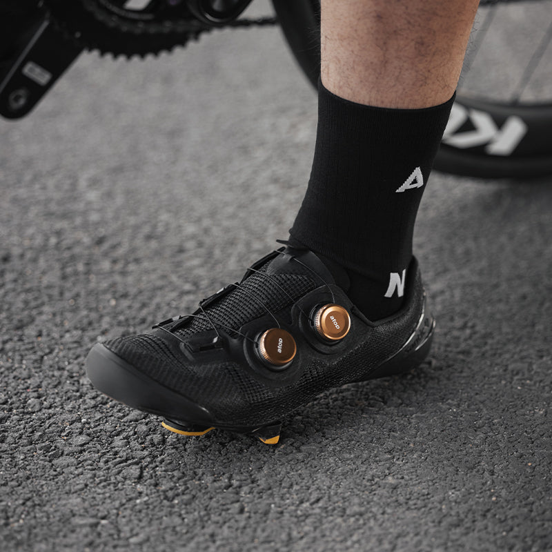 Santic LY Karbon Sykkelsko, lette og klar for konkurranse Santic Cycling Mens bicycleshoes