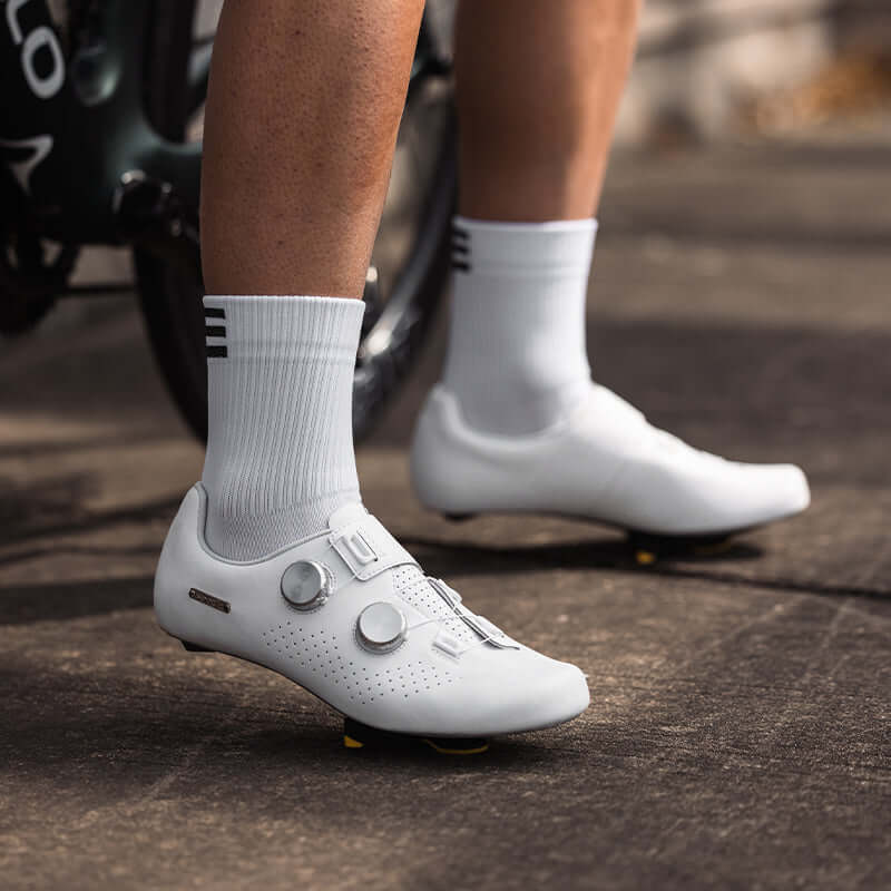 Santic Ti-Tech Landeveissko – Ekstrem komfort og stabilitet med titaniumsåle Gear & Grin Unisex Road Shoes