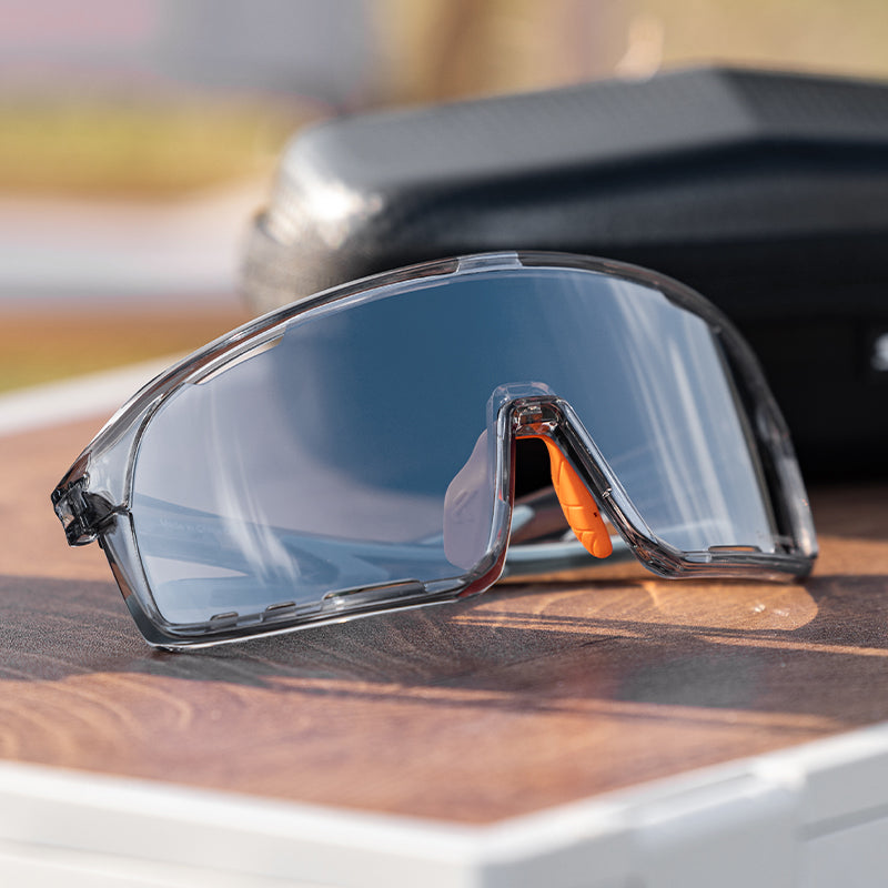 Santic QY Elite Sykkelbriller – Aerodynamiske sportsbriller med lysjustering og antidugg Gear & Grin