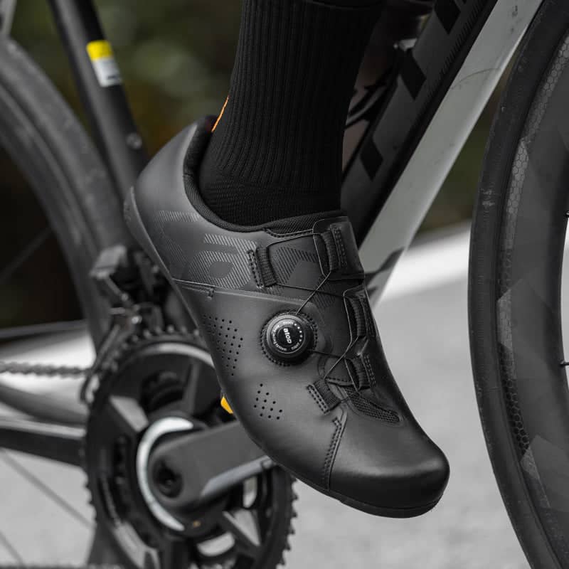 Santic Vast Landeveissko – Lettere, Raskere og Mer Komfortable Sykkelsko til Landevei Santic Cycling Unisex Road Shoes